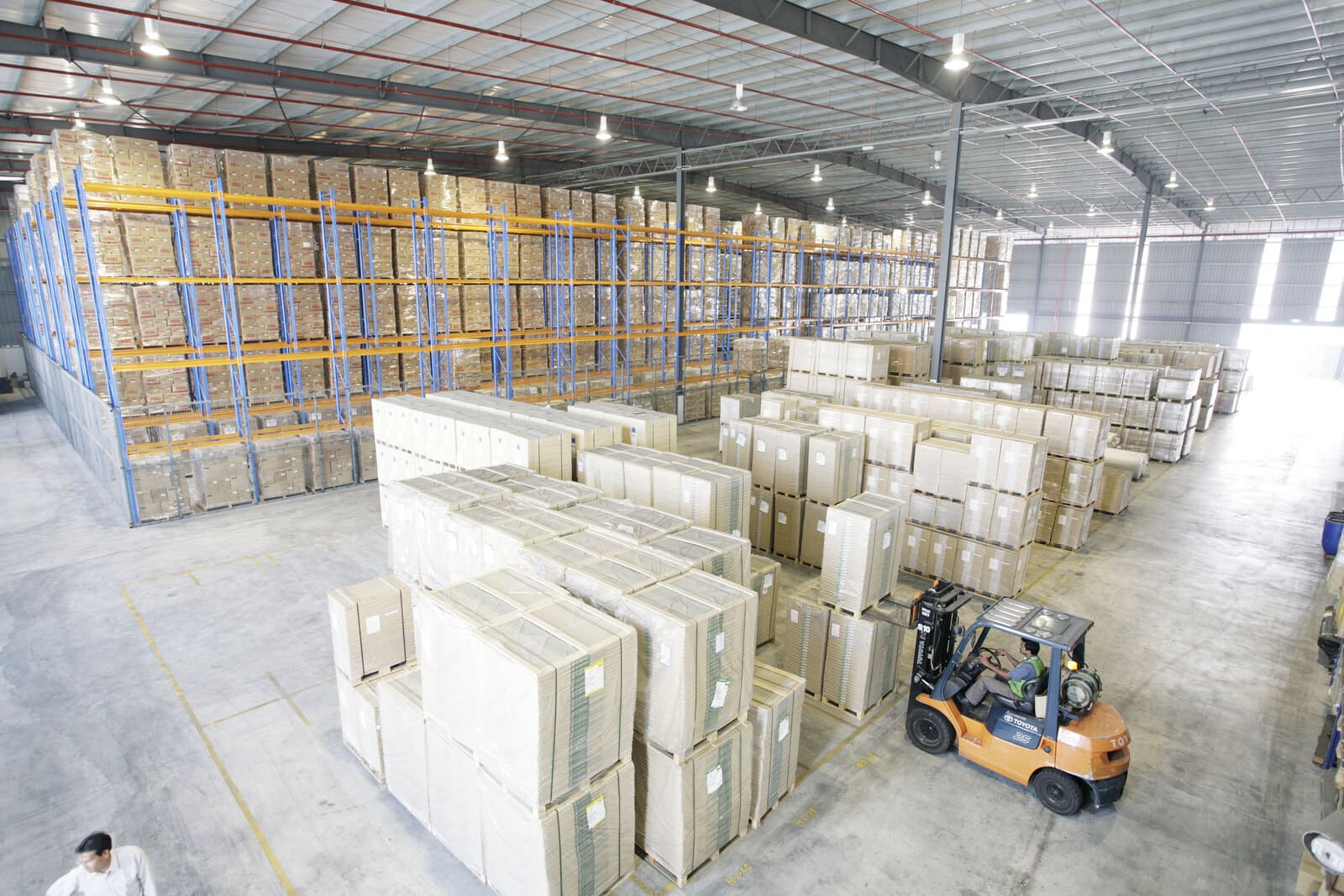 non-bonded-warehouse-img